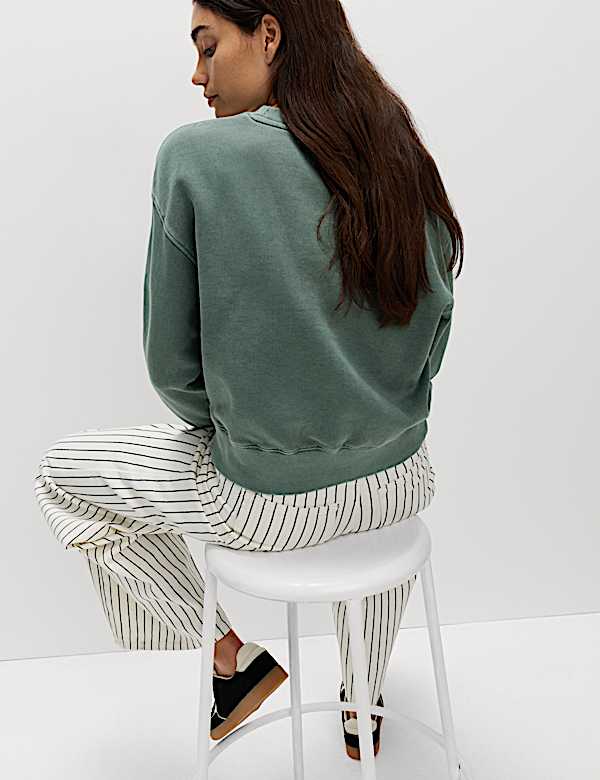 Κροπ φούτερ με ξεθωριασμένη όψη από 100% βαμβάκι - GR