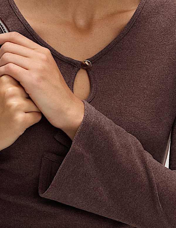 Keyhole Cosy Flute Sleeves Top