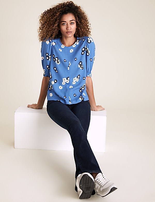 Floral Round Neck Puff Sleeve Top