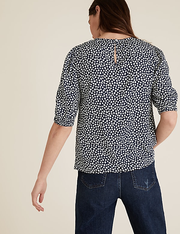Ditsy Floral Round Neck Puff Sleeve Top