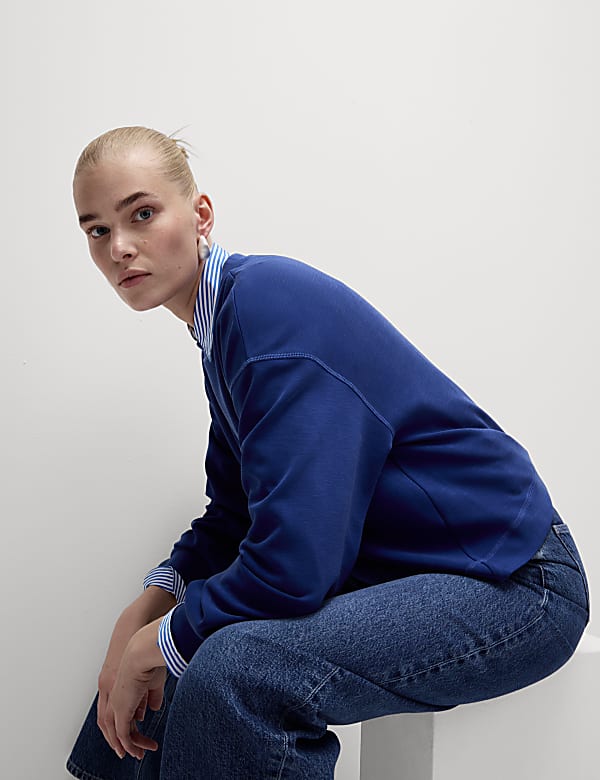 Crew Neck Sweatshirt