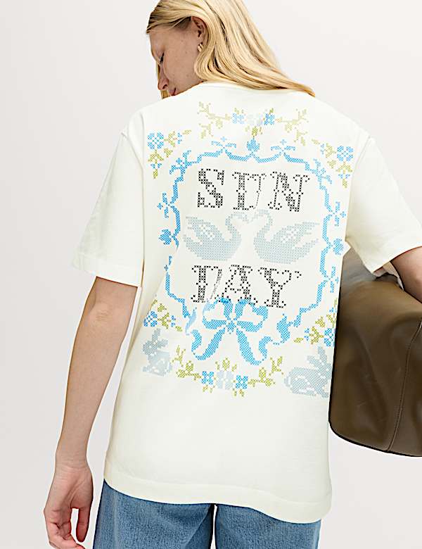 T-shirt graphique surdimensionn&eacute; 100 % coton fleuri - LU