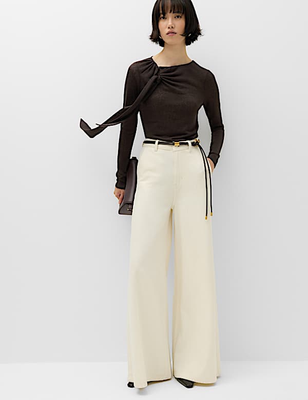 Tie Neck Fastening Top