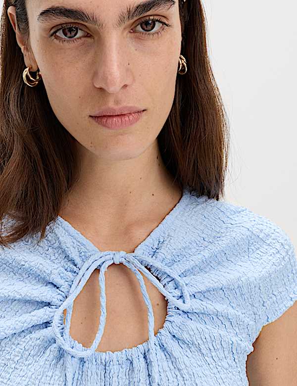 Textured Keyhole Top - DK