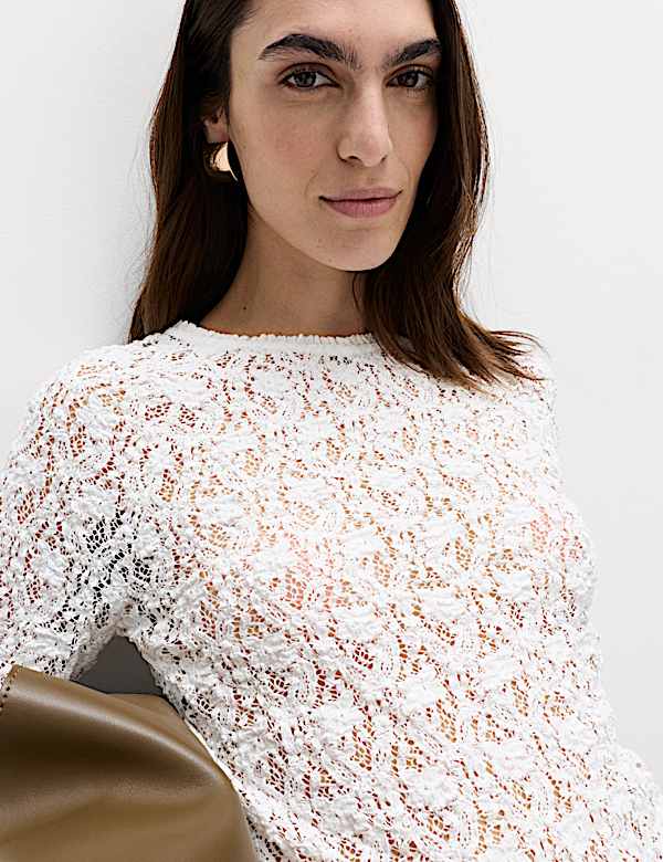 חולצת תחרה מבד עשיר בכותנה בטקסטורה - IL