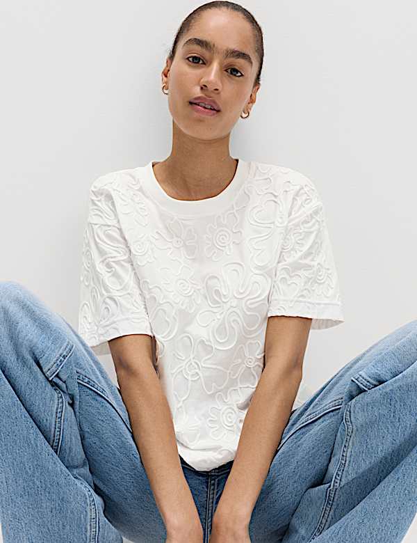 Pure Cotton Appliqu&eacute; T-Shirt