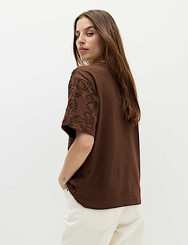 Pure Cotton Appliqu&eacute; T-Shirt - DK