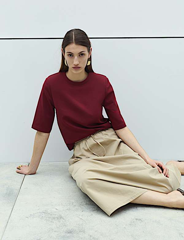 Cotton Rich Padded Shoulder T-Shirt - DE