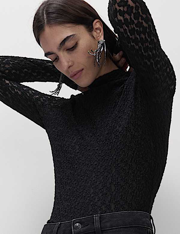 Top de encaje con algod&oacute;n - US