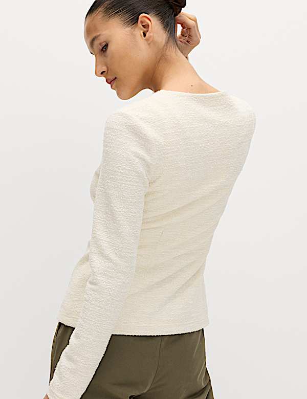 &Tau;&omicron;&pi; &sigma;&epsilon; &gamma;&rho;&alpha;&mu;&mu;ή peplum &mu;&epsilon; &alpha;&nu;ά&gamma;&lambda;&upsilon;&phi;&eta; &upsilon;&phi;ή, &lambda;&epsilon;&pi;&tau;&omicron;&mu;έ&rho;&epsilon;&iota;&alpha; &mu;&epsilon; &kappa;&omicron;&upsilon;&mu;&pi;ί &kappa;&alpha;&iota; &beta;&alpha;&mu;&beta;ά&kappa;&iota; &sigma;&tau;&eta; &sigma;ύ&nu;&theta;&epsilon;&sigma;&eta; - GR