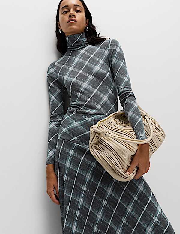 Funnel Neck Long Sleeve Slim Fit Top with Wool