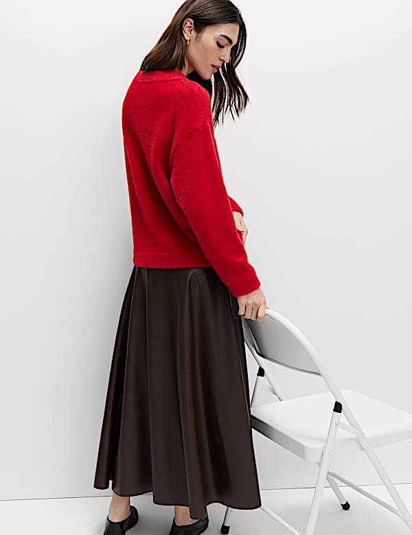 Crew Neck Cosy Sweatshirt - DK