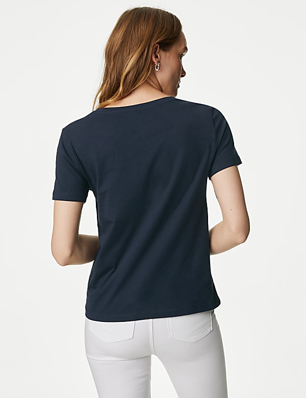 Camiseta b&aacute;sica 100% algod&oacute;n de escote en pico - US