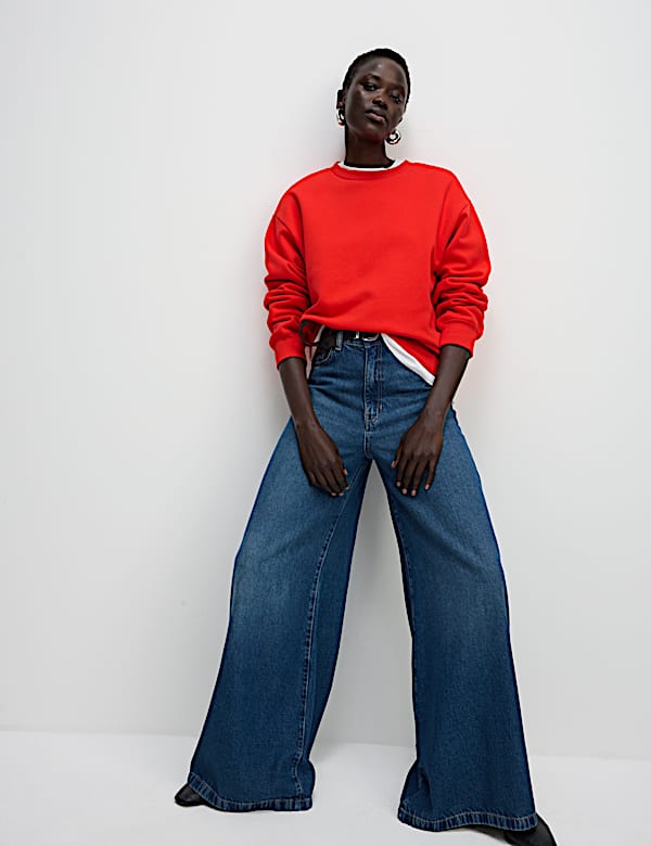 Sweatshirt mit hohem Baumwollanteil - AT