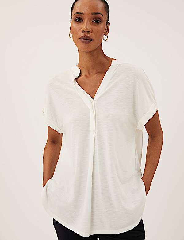 Jersey V-Neck Short Sleeve Popover Blouse