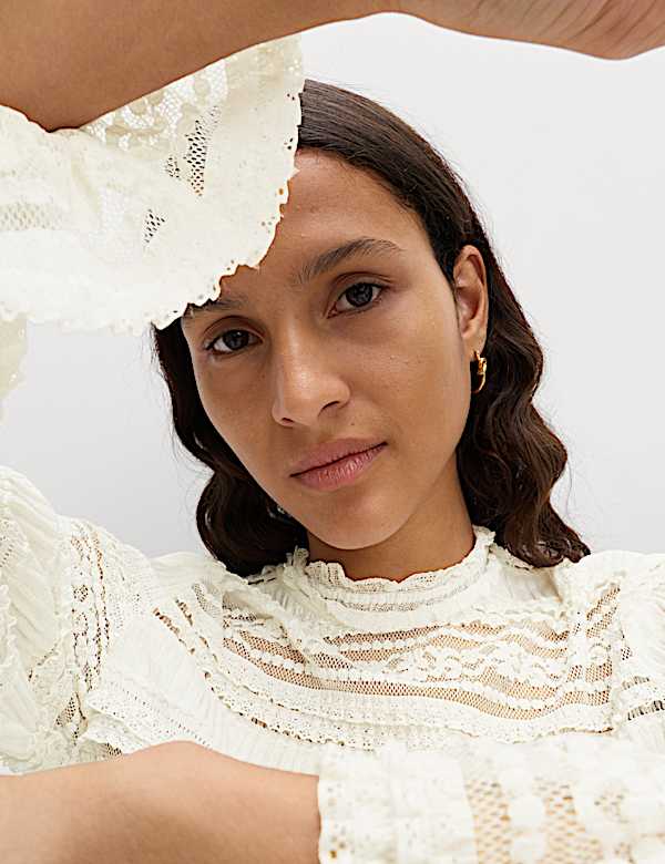 Lace High Neck Blouse with Cotton - DK