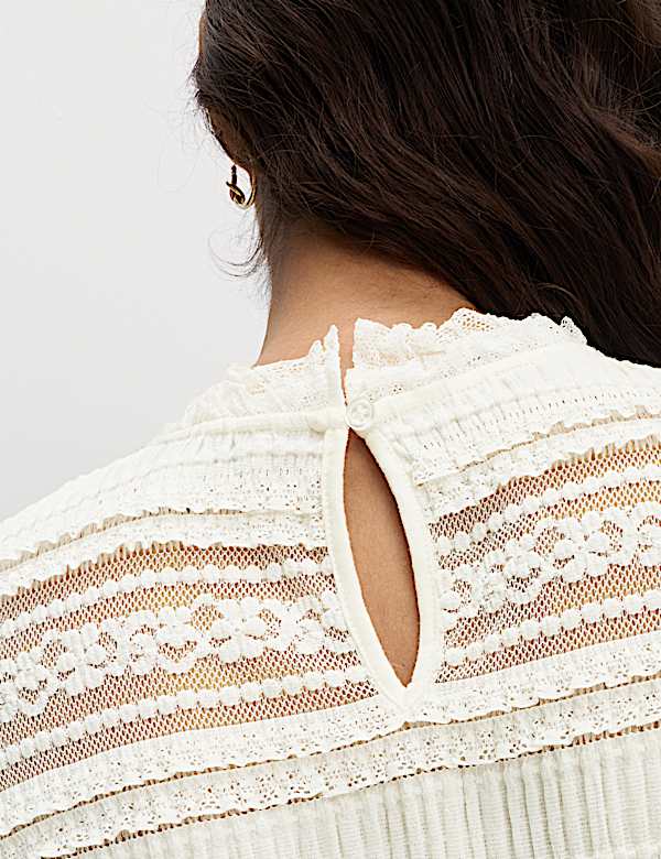 Lace High Neck Blouse with Cotton - DK