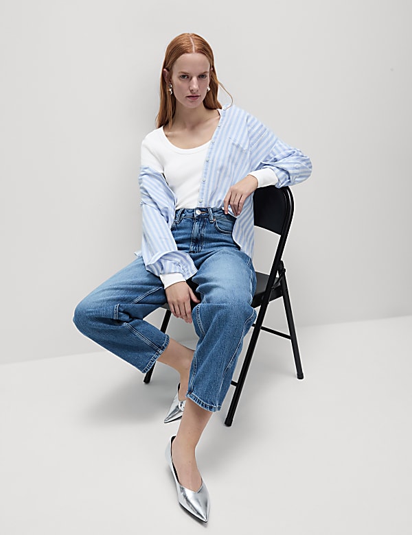 חולצה ארוגה מבד עשיר בכותנה עם צווארון עגול ורחב - IL