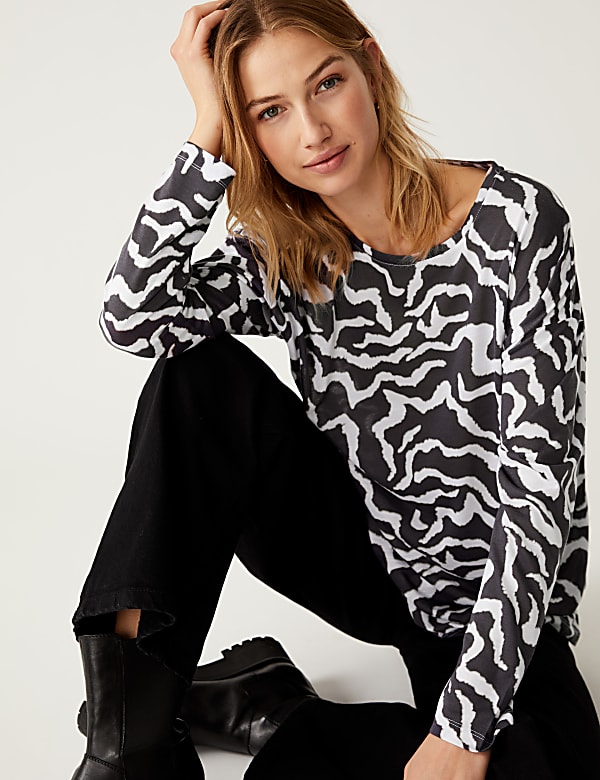 Printed Relaxed Longline Top