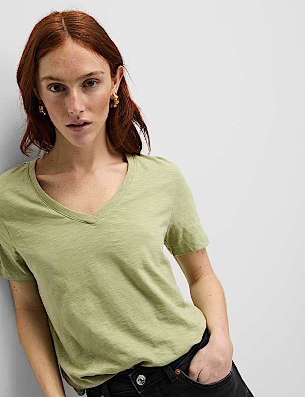 T-Shirt &mu;&epsilon; &lambda;&alpha;&iota;&mu;ό&kappa;&omicron;&psi;&eta; V &alpha;&pi;ό 100% &beta;&alpha;&mu;&beta;ά&kappa;&iota; - GR