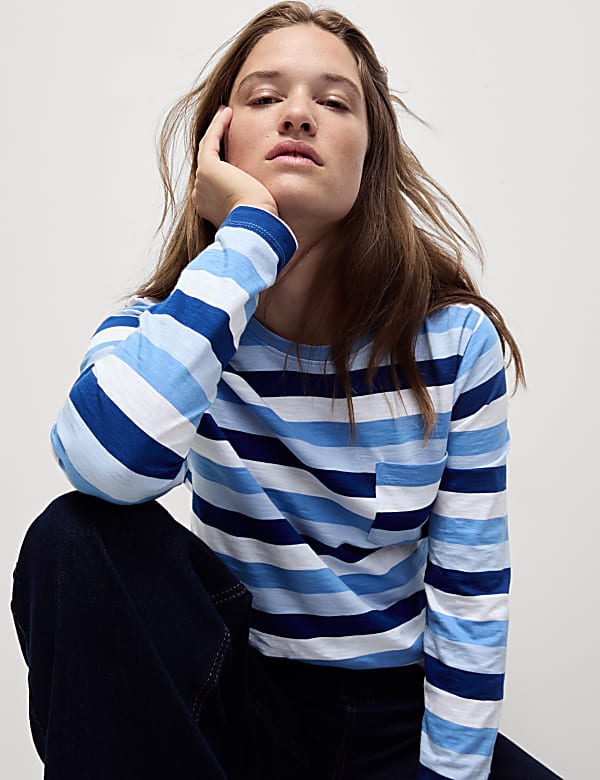 Proužkovan&eacute; tričko z&nbsp;čist&eacute; bavlny s&nbsp;kapsou - CZ