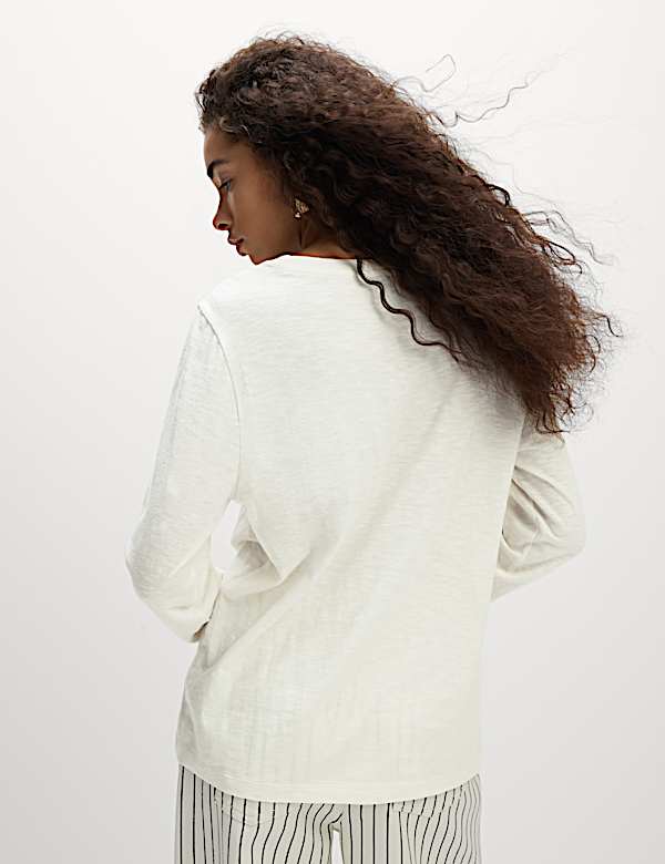 חולצת טי עם צווארון עגול מכותנה טהורה - IL