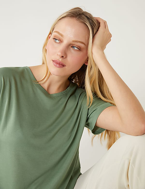 Crew Neck Relaxed T-Shirt