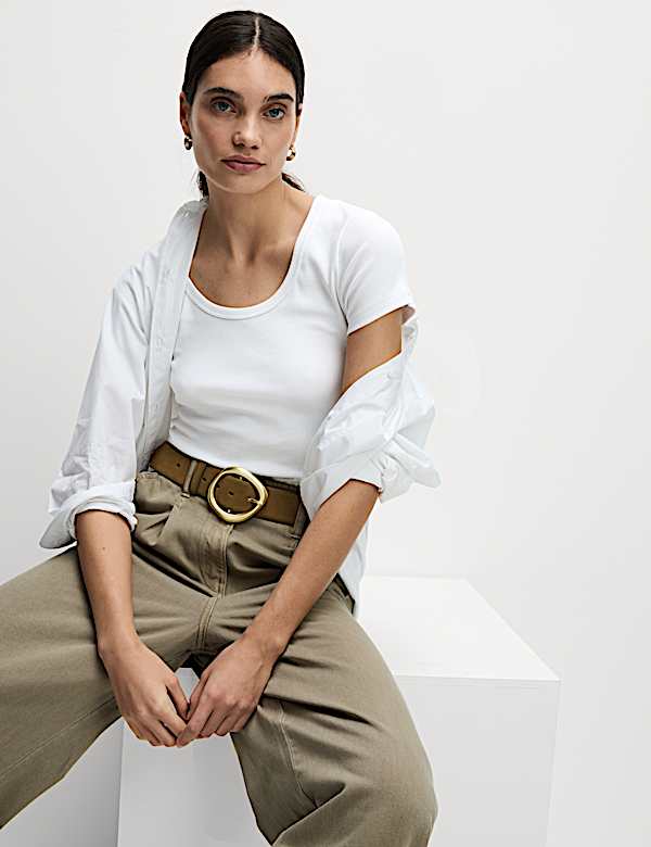 Camiseta de algod&oacute;n con escote abierto - ES