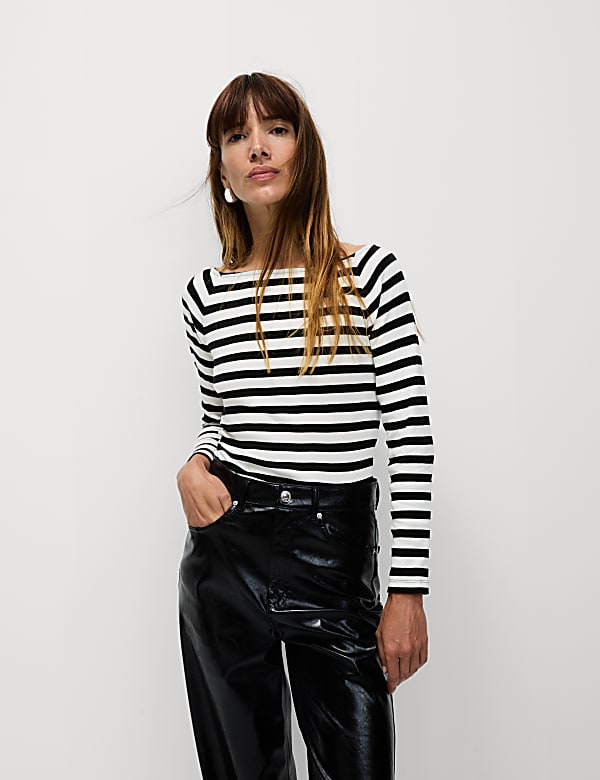 Pruhovan&yacute; top Bardot &uacute;zk&eacute;ho střihu z&nbsp;čist&eacute; bavlny - CZ