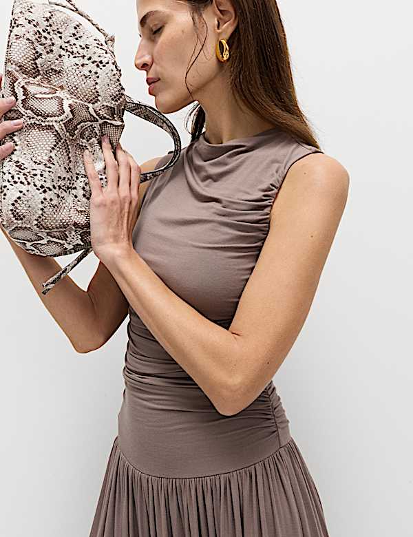 שמלת סקייטר מידקסי מבד ג'רסי בעיצוב נשפך ללא שרוולים - IL