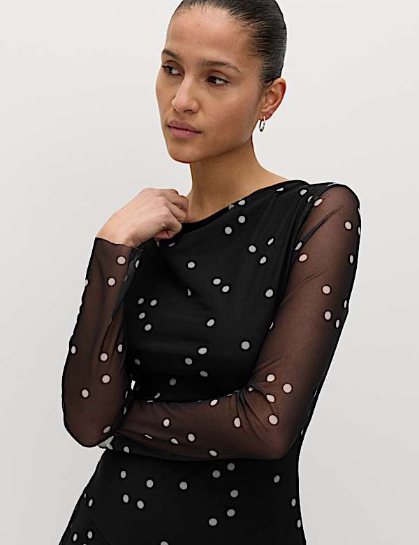 שמלת סקייטר מידקסי בהדפס עם מחשוף נשפך - IL