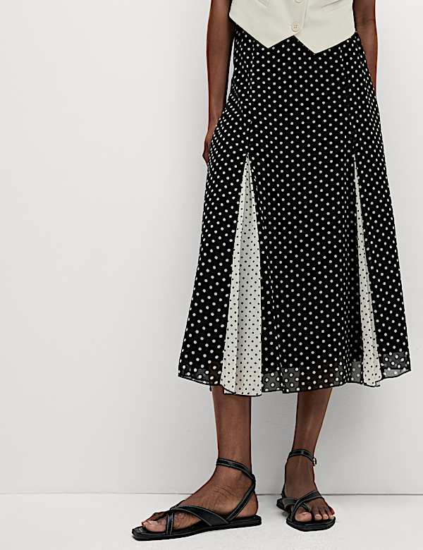 Sp&oacute;dnica bieliźniana midi w kropki - PL