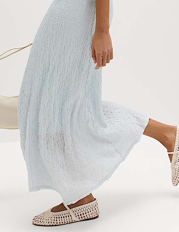 Robe coupe droite midaxi en coton textur&eacute; - CH