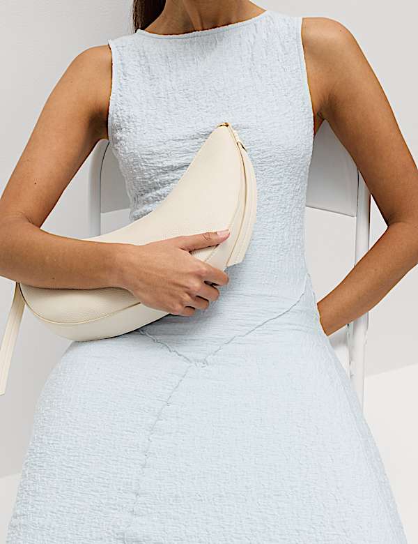 Robe coupe droite midaxi en coton textur&eacute; - CH