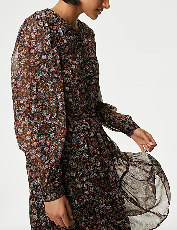 Printed V-Neck Knee Length Smock Dress - US