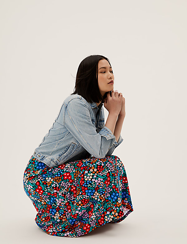 Jersey Ditsy Floral Midi Tiered Dress