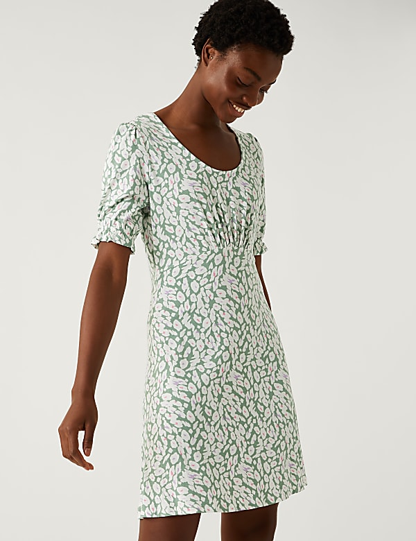 Jersey Printed Scoop Neck Mini Skater Dress