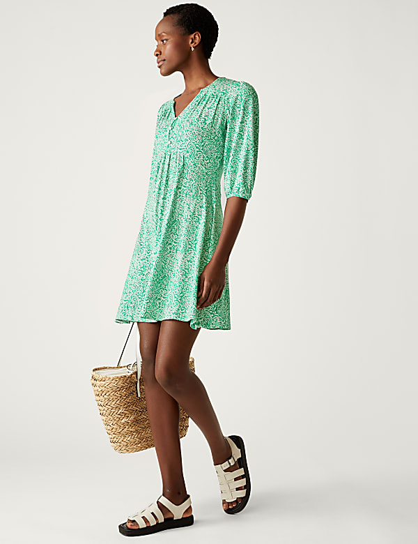 Jersey Printed V-Neck Waisted Dress