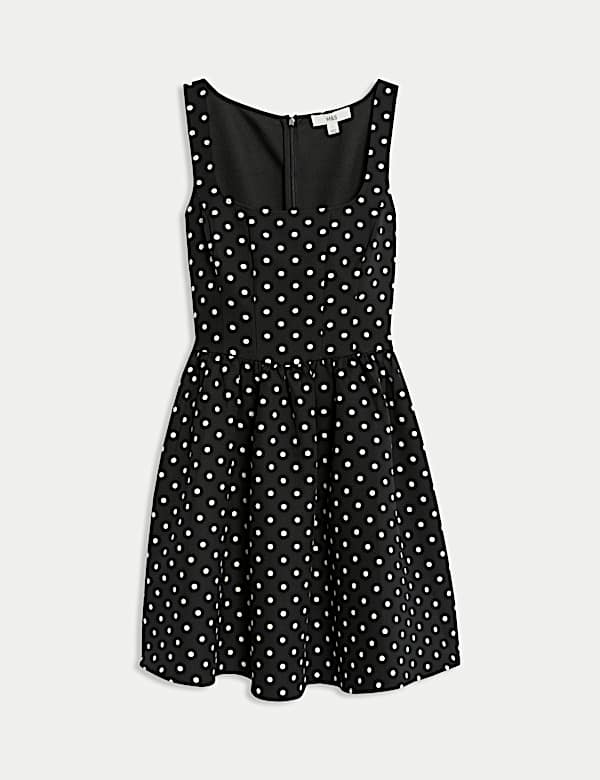 Getailleerde mini-jurk met vierkante hals - NL