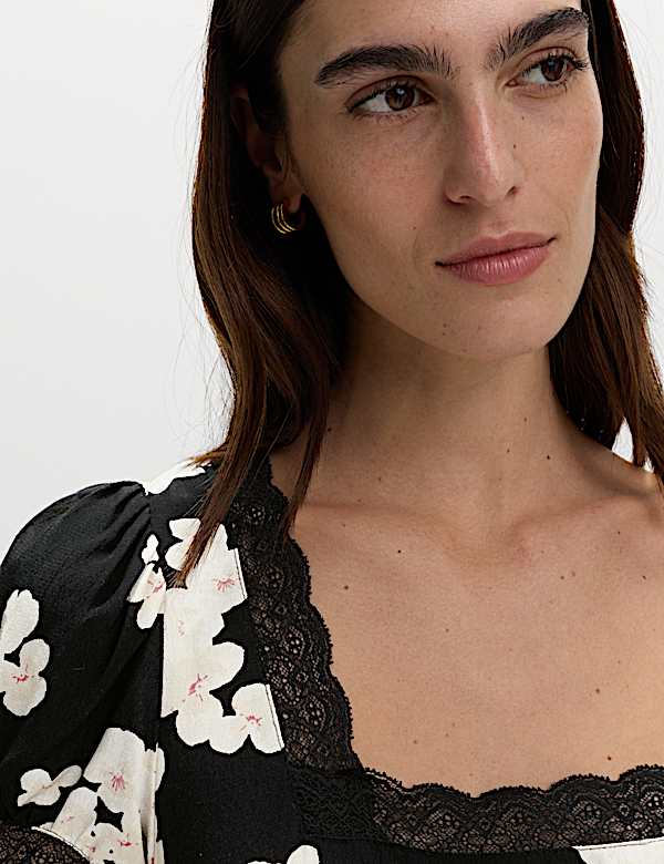 Robe midaxi &agrave; d&eacute;tail en dentelle floral - BE