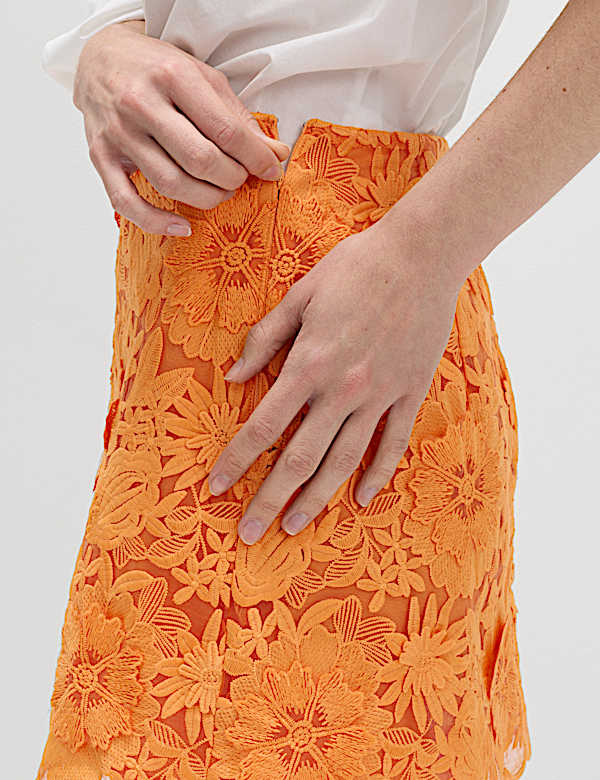 Floral Applique Mini Bodycon Skirt - JE