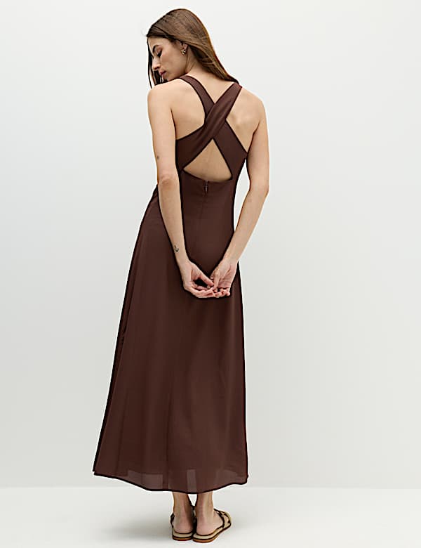 Robe midaxi coupe droite &agrave; bretelles crois&eacute;es - LU