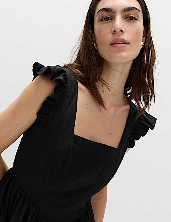 Gaun Skater Mini Detail Rumbai Leher Persegi - ID