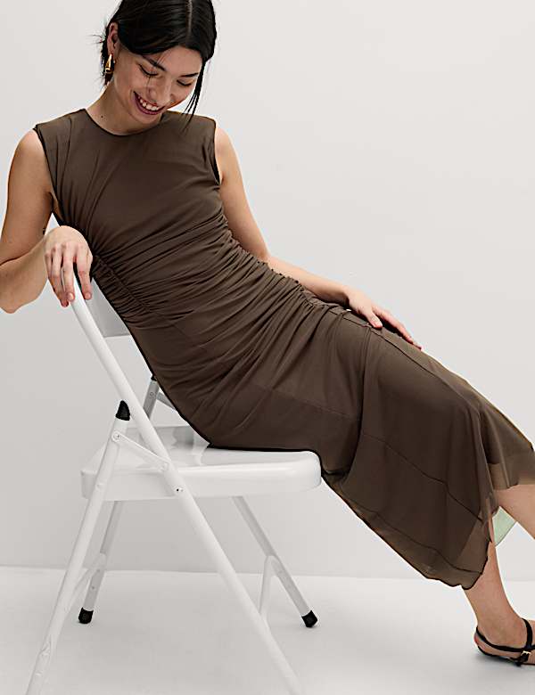 Přil&eacute;hav&eacute; midaxi &scaron;aty se s&iacute;ťovinou a stažen&iacute;m - CZ