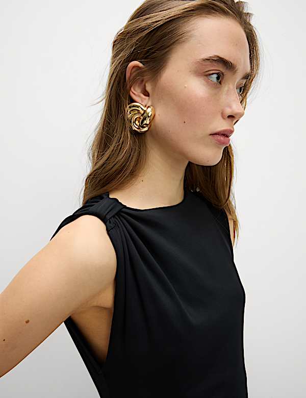 Round Neck Ruched Midi Bodycon Dress - NO