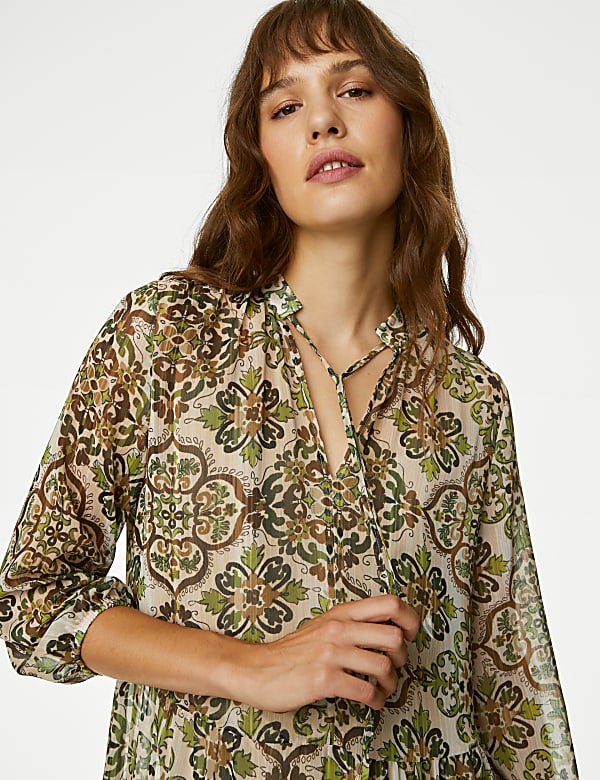 Printed V-Neck Midaxi Tiered Dress