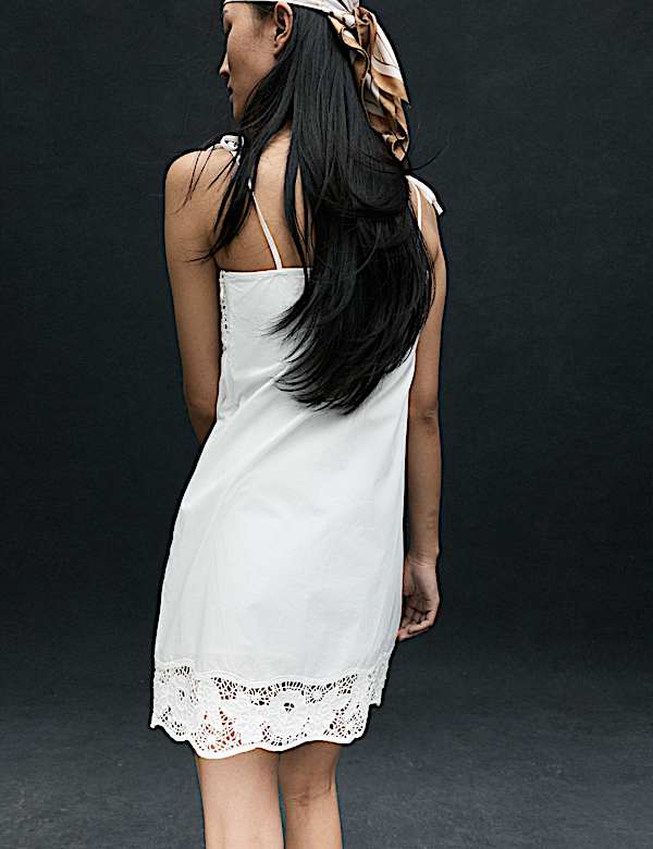 Robe caraco coupe courte 100 % coton &agrave; motif ajour&eacute; - CH