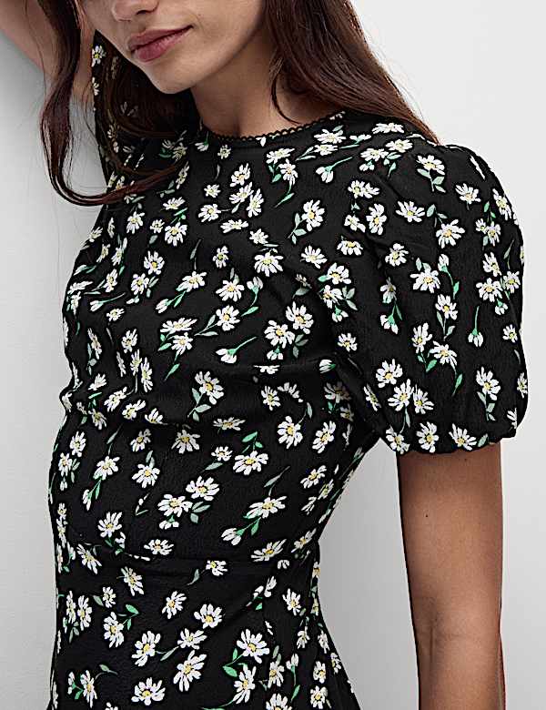 Floral Round Neck Midaxi Tea Dress