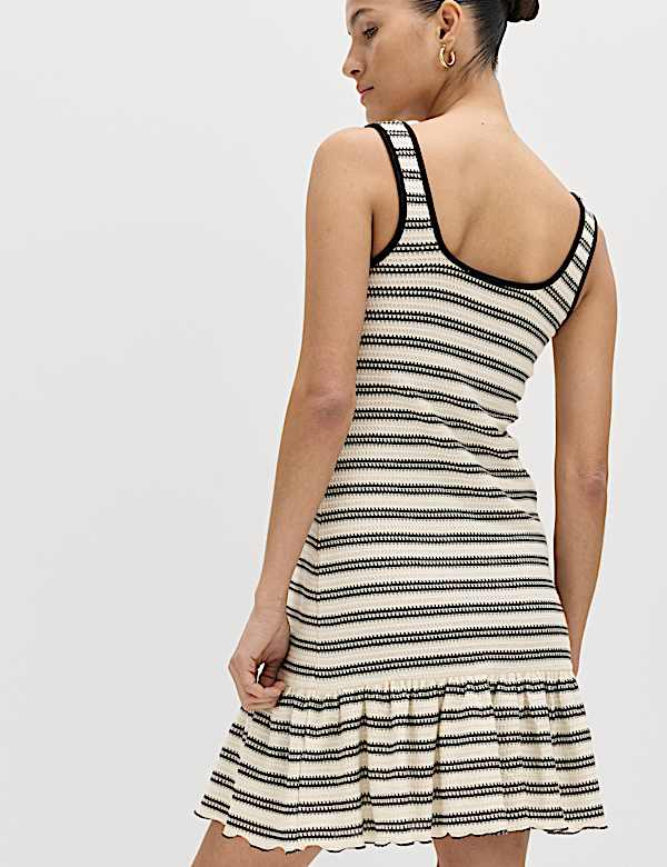 &Rho;&iota;&gamma;έ &mu;ί&nu;&iota; &phi;ό&rho;&epsilon;&mu;&alpha; &mu;&epsilon; &sigma;&omicron;ύ&rho;&epsilon;&sigmaf; &sigma;&epsilon; &chi;&alpha;&lambda;&alpha;&rho;ή &gamma;&rho;&alpha;&mu;&mu;ή &mu;&epsilon; &upsilon;&psi;&eta;&lambda;ή &pi;&epsilon;&rho;&iota;&epsilon;&kappa;&tau;&iota;&kappa;ό&tau;&eta;&tau;&alpha; &sigma;&epsilon; &beta;&alpha;&mu;&beta;ά&kappa;&iota; - GR