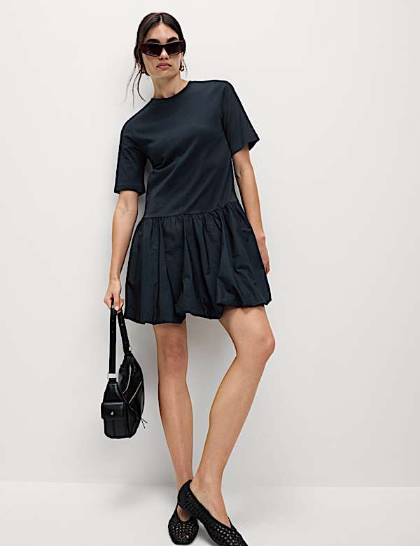 Robe mini taille basse ajust&eacute;e 100 % coton - FR